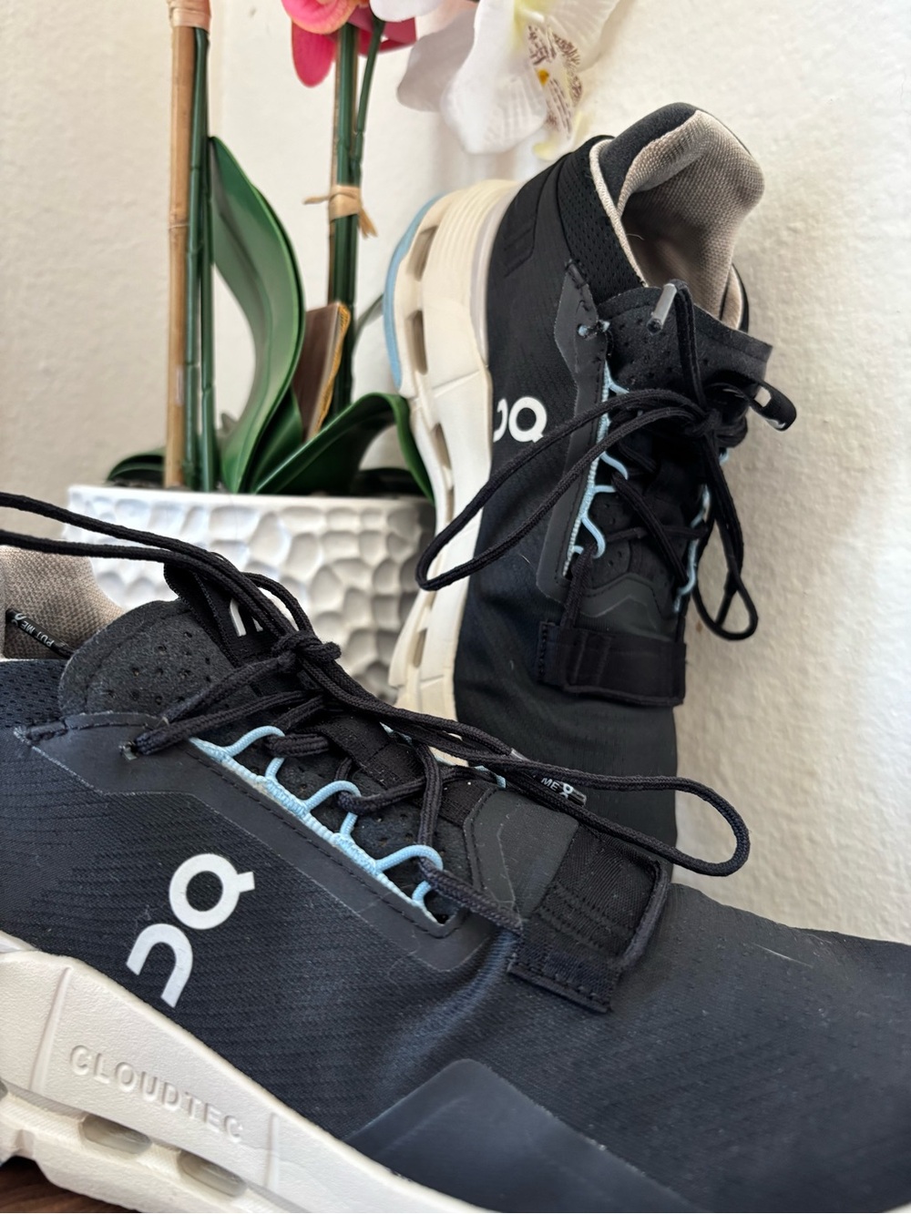 On Cloud Cloudtech Running Sneakers Speedboard View 2